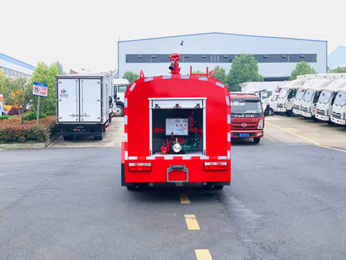 С����������4.5����ˮ܇